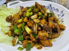 -芦茨金富饭庄·25年老字号·专做稻草鸡