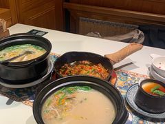 -云海肴·汽锅鸡·云南菜(天山百盛优客店)