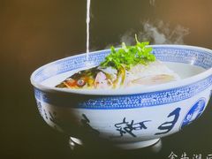-南京金牛湖巨碗鱼头
