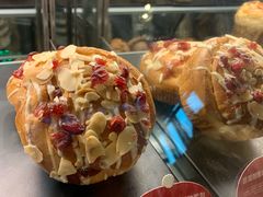 蔓越莓扁桃仁布里欧面包-星巴克(恒基688广场店)