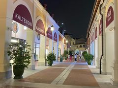 -佛罗伦萨小镇广佛名品奥特莱斯(疏港路店)