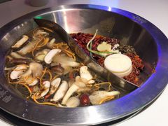 -卤校长重庆火锅(国兴店)