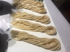 -泓炙颐凤鲜海鲜火锅料理(桐乡店)