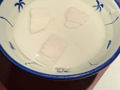 -RUXU入续糖水铺与包(卓悦中心店)