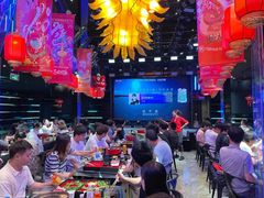 -VIVA·百人年会团建篮球场轰趴馆