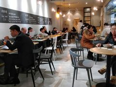 大堂-HELLO 27 意面·沙拉·帕尼尼