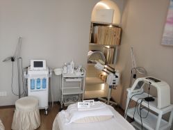 -佳慕皮肤管理连锁