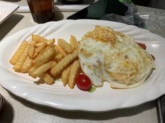 肠仔煎蛋-香港新发烧腊茶餐厅(书城店)
