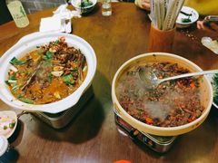 -富正毅三下锅·湘西韵味(天门山索道店)