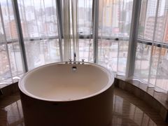 -深圳罗湖东门步行街亚朵X酒店