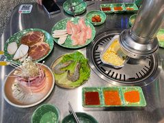 -欧巴炭烤肉오빠숯불구이(南京东路店)