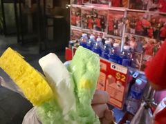 -詹爷爷乌节路街头冰淇淋
