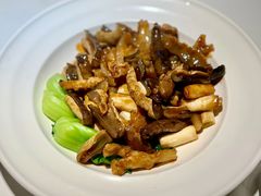 -赶海部落海鲜城(海阳路店)