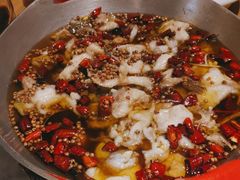 -渝信川菜 · 川味家常菜(财富购物中心店)