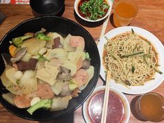 -万记麻辣烫国展总店