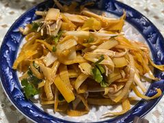 凉拌芭蕉花-蜗牛小馆醉乡民谣云南菜(惠新西里店)