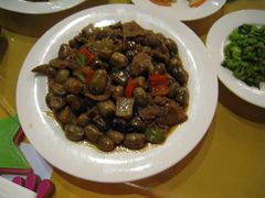 鲜菇炒牛肉-北京王府井天伦王朝酒店