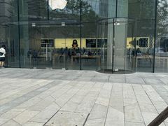 -Apple零售店(华贸购物中心店)