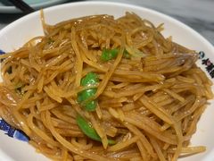 -小菜园新徽菜(宜兴八佰伴店)