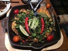 香茅草烤罗非鱼-云海肴·汽锅鸡·云南菜(天山百盛优客店)