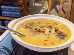 -霄汉牛三鲜湖北砂锅菜(万松园2店)