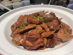 笋干烧黑猪肉-披云云小馆·味道江湖(姚家园万象汇店)