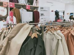 -优衣库(泉州中骏世界城店)