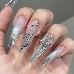 -斯馨·健康美甲美睫