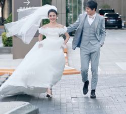 点击看大图 -挪娅婚纱摄影皇家会所