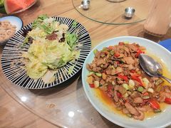 -严记小天府酸菜鱼(西四路店)