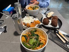 -W COLLECTIVE  DESSERT SHOP