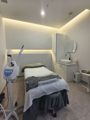 -VE专注问题肌·赛诺龙&科学美肤中心