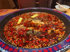 -何师傅美蛙鱼头(汉街店)