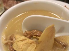 -菌海森林·非遗野生菌火锅(西山区滇池路摩根道店)