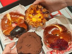 -HOT CRUSH趁热集合·现烤面包(环球港店)