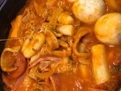 -三清洞摩西韩式年糕火锅(威高广场店)