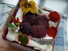 -山与蓝·轻糖鲜果蛋糕(勒泰店)