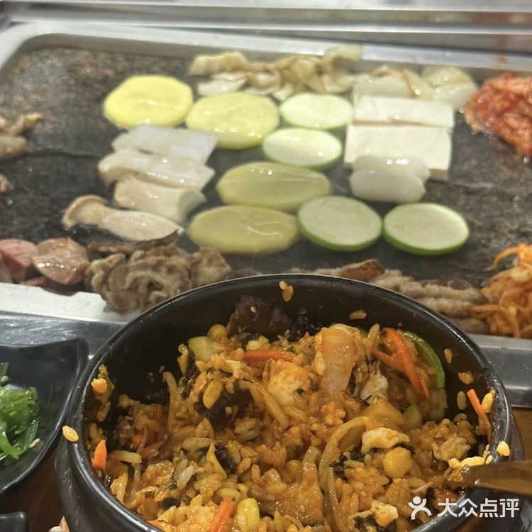 第一次去吃了在南昌路王府井后街开了好多年的韩式烤肉店