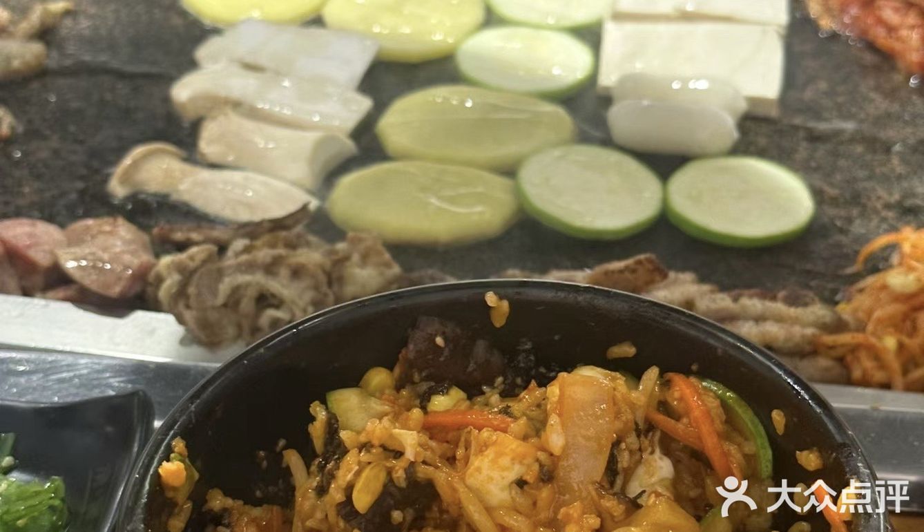第一次去吃了在南昌路王府井后街开了好多年的韩式烤肉店