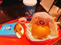 -上海迪士尼度假区