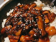 照烧鸡腿饭-九田家黑牛烤肉料理(三墩店)