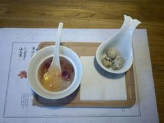 蔓越莓桃胶炖银耳-炖物24章·顺时轻养茶(杭州大厦店)