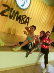 -静待花开瑜伽尊巴会馆