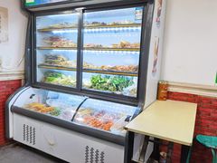 自助取餐区-十二中串串香(三桥街道桃园北路东社区店)