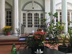 -La Villa French Restaurant