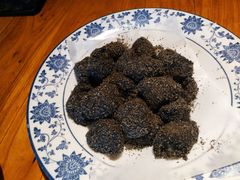 -头上红煨盐鸡·非遗院子餐厅