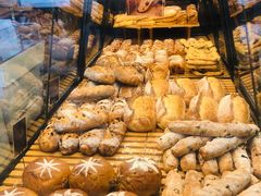 -Dough&Joe团憩(瑞虹天地月亮湾店)