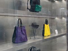 -川久保玲(大阪店)
