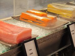 -广州万富希尔顿酒店·感趣自助餐厅·金秋蟹宴生蚝海鲜刺身