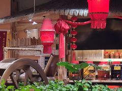 -老滇山寨•云南特色菜•地方菜•民族风情歌舞表演(金碧店)